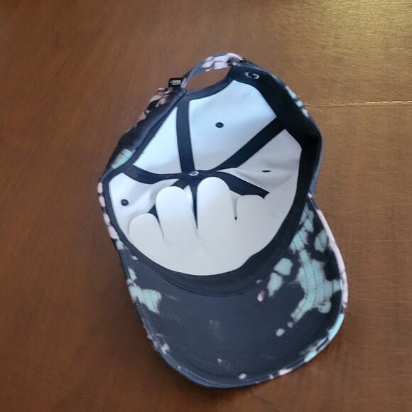 Vans Black, Bleach-Dyed Baseball Cap New, never been used Size adjustable - Picture 5 of 9